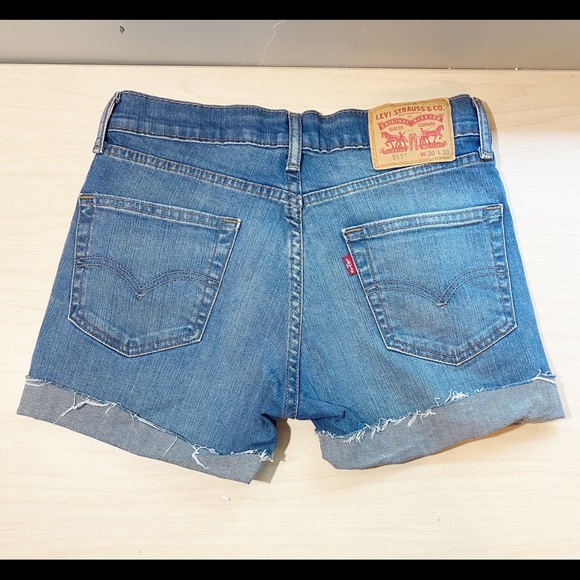 Levis Cutoff Denim Shorts - Picture 8 of 9